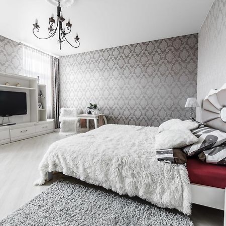Mgapartments 3 Rooms Miasnikova Sq. Vip Minsk Exteriör bild